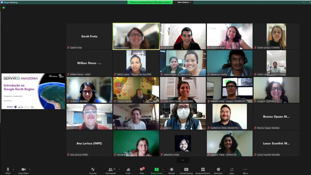Foto dos participantes durante o treinamento de Introdução ao GEE
