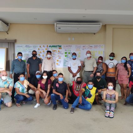 Encontro sobre acordos comerciais para o manejo florestal reúne quilombolas e assentados no Pará 