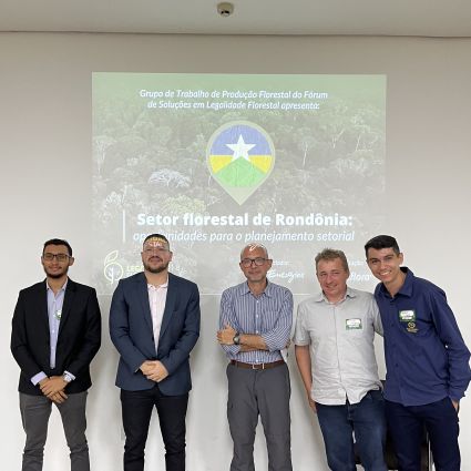 Rondônia, o terceiro maior produtor de madeira da região amazônica, recebeu evento para debater o cenário atual e perspectivas para o setor de base florestal