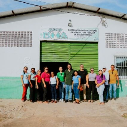Programa Florestas de Valor do Imaflora promove intercâmbio em Santarém para impulsionar a agricultura familiar no PNAE em Oriximiná